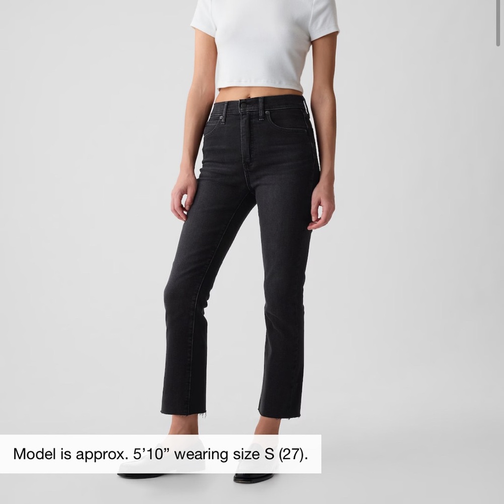 Gap Women’s High Rise Kick Fit Flare Jean | Black | Size 27